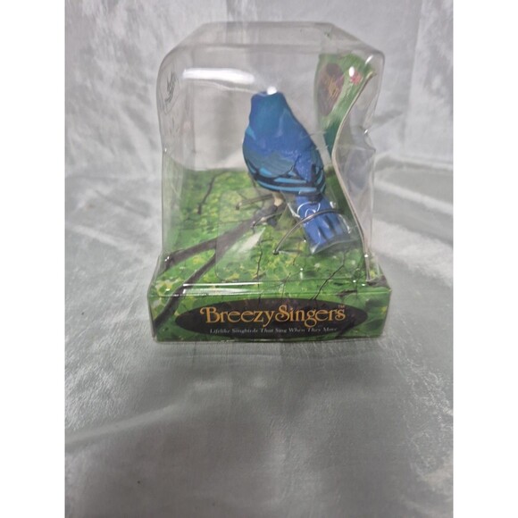 Vintage Breezy Singers Bluebird Takara Sings & Moves Motion Detected New Old - Picture 5 of 10
